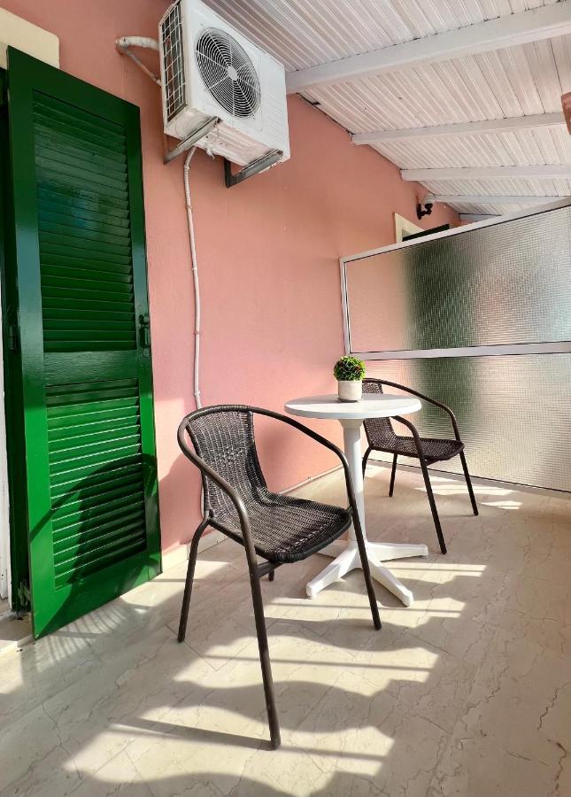 Elena Pool Aparthotel Ájosz Jeórjosz Kültér fotó