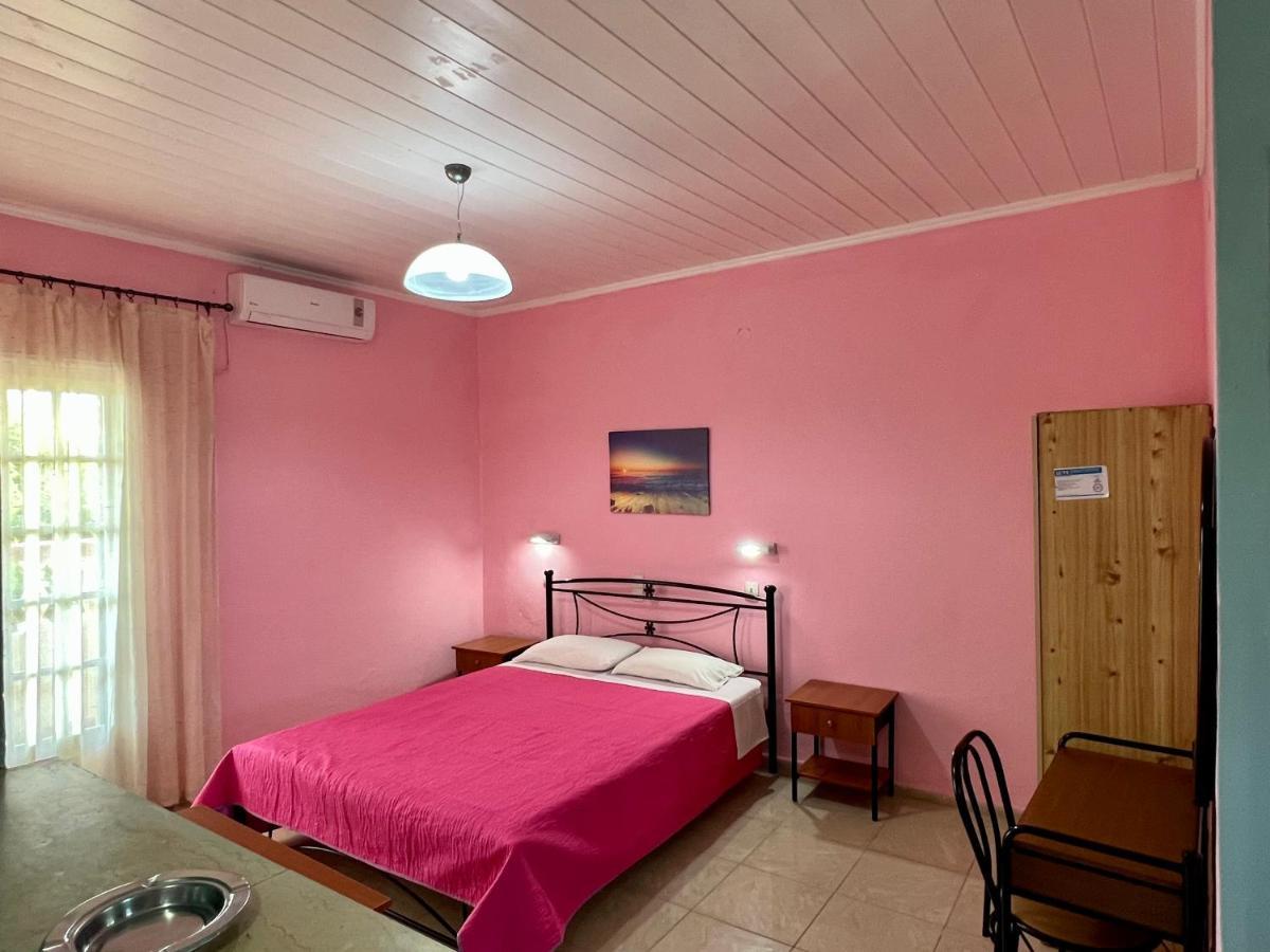 Elena Pool Aparthotel Ájosz Jeórjosz Kültér fotó