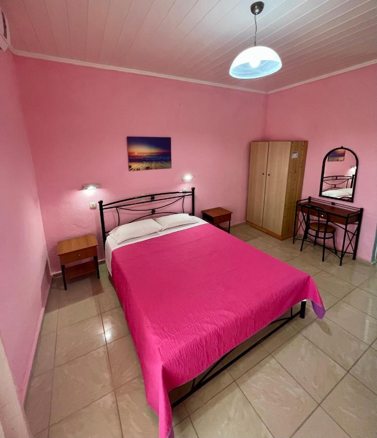 Elena Pool Aparthotel Ájosz Jeórjosz Kültér fotó