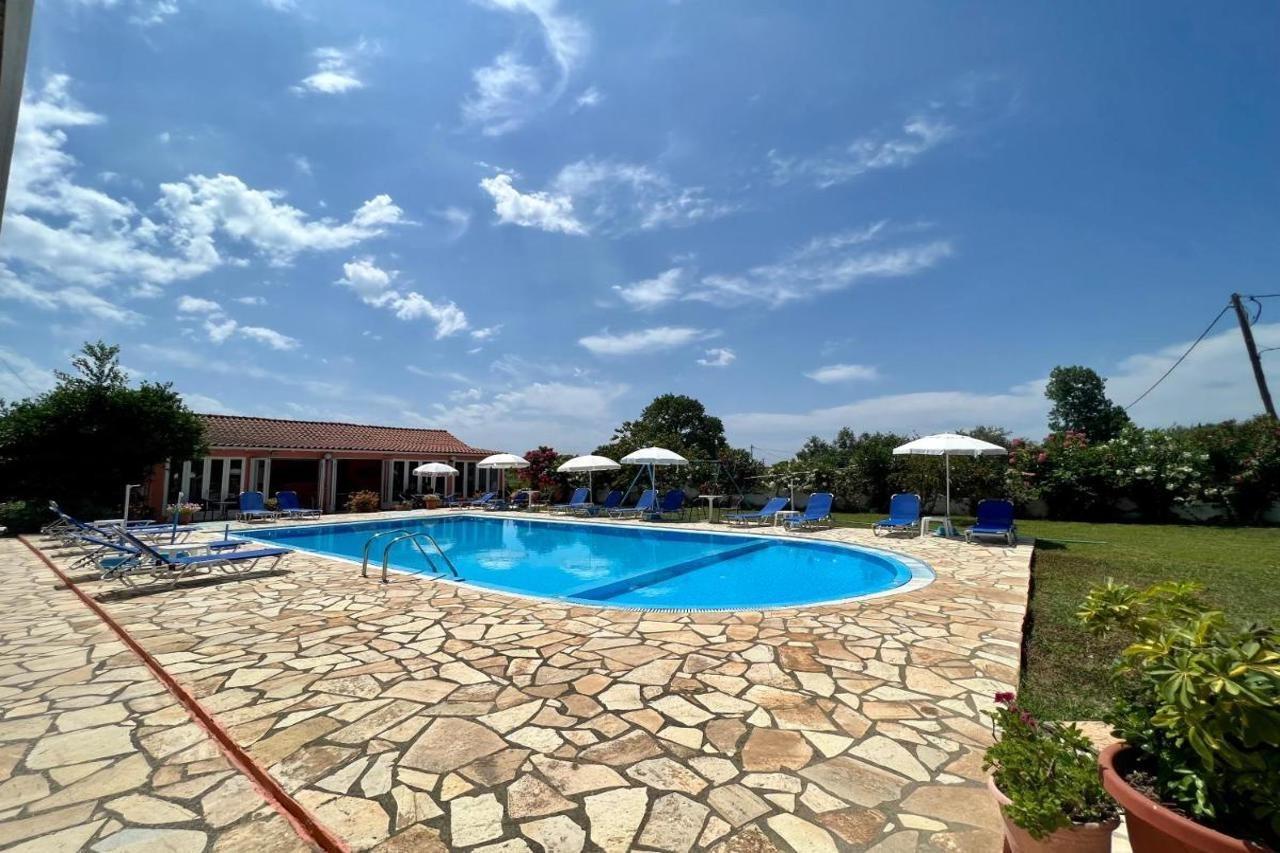 Elena Pool Aparthotel Ájosz Jeórjosz Kültér fotó