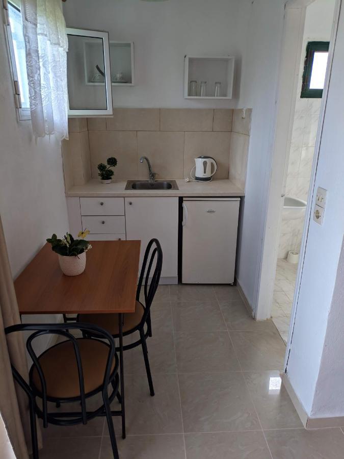 Elena Pool Aparthotel Ájosz Jeórjosz Kültér fotó