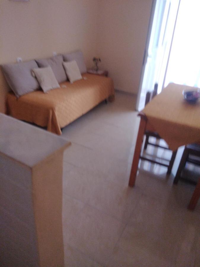Elena Pool Aparthotel Ájosz Jeórjosz Szoba fotó