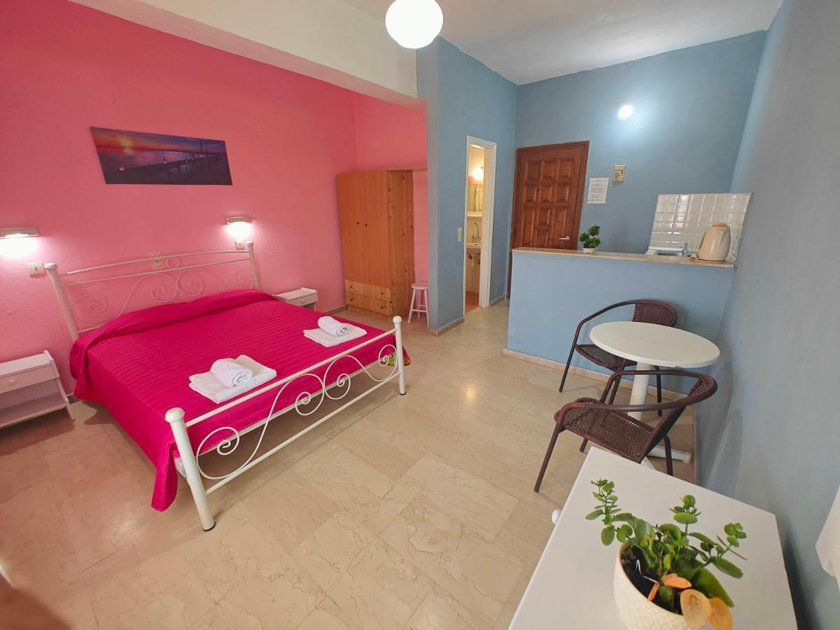 Elena Pool Aparthotel Ájosz Jeórjosz Kültér fotó