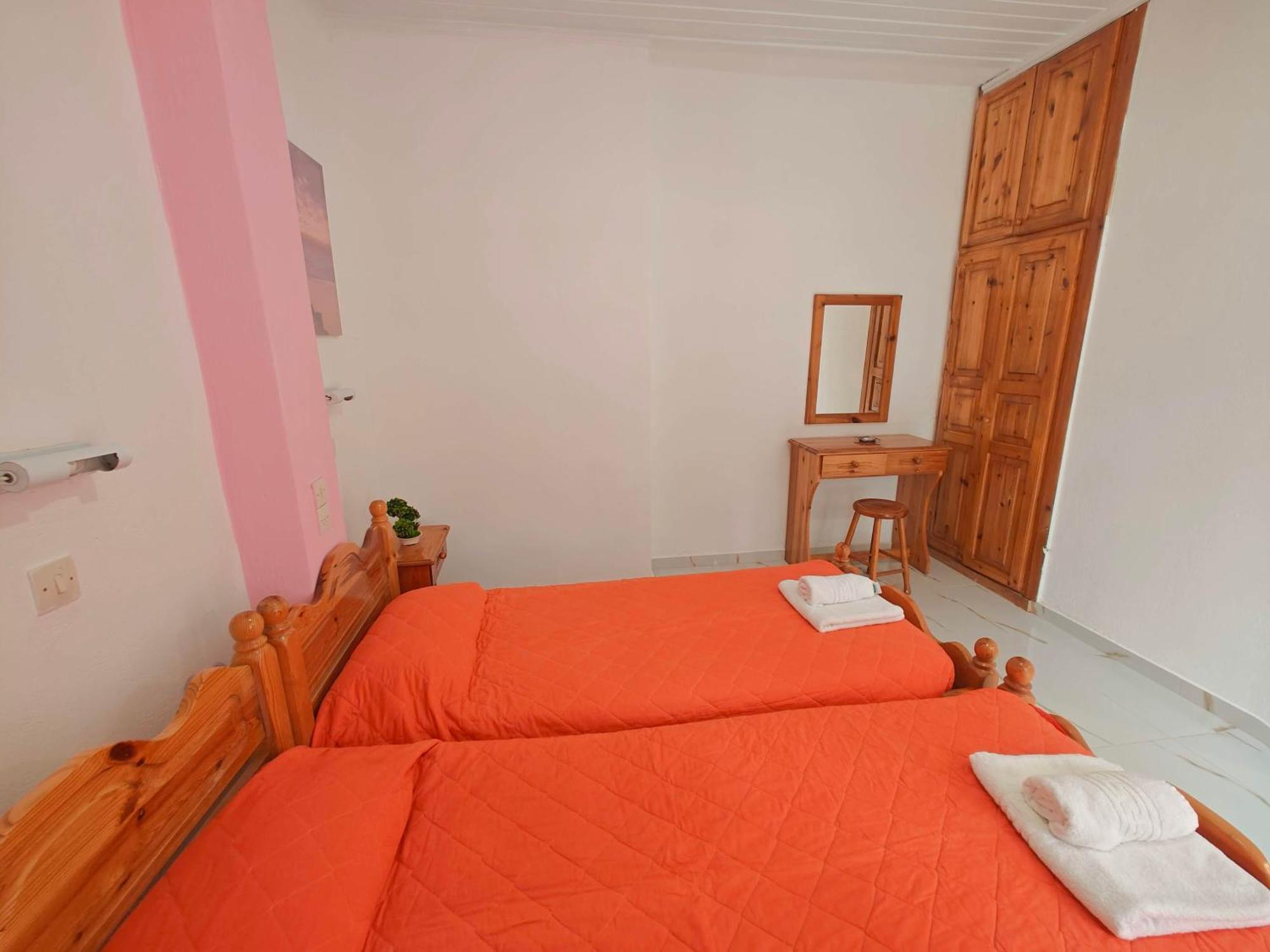 Elena Pool Aparthotel Ájosz Jeórjosz Kültér fotó